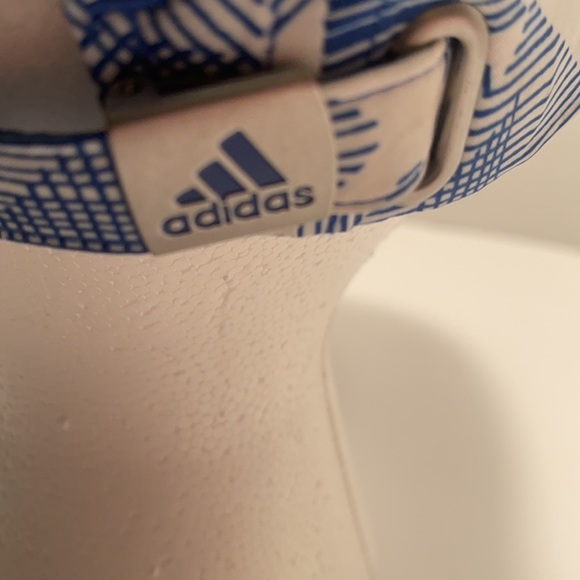 Women’s Adidas baseball Cap - Picture 2 of 5